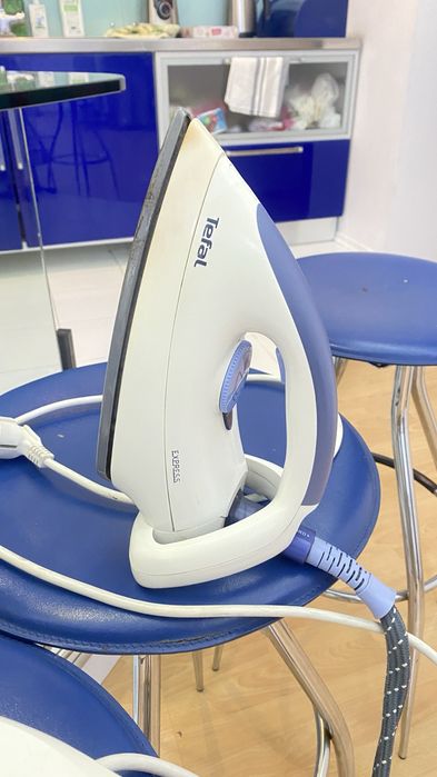 Праска з парогенератором Tefal серії Express