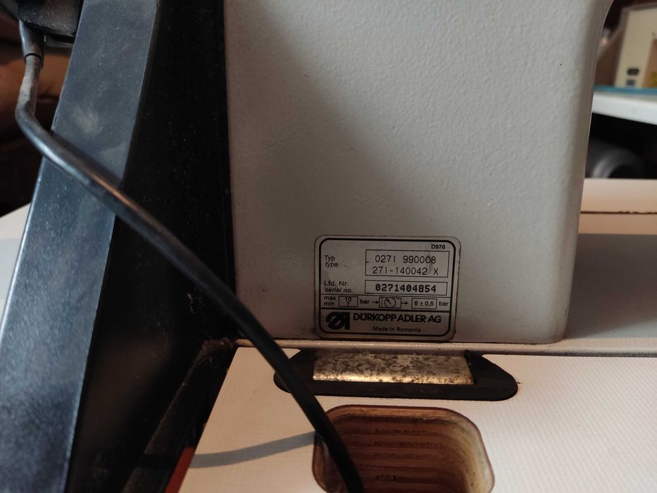 Промышленная швейная машинка DURKOPP ADLER 271-140042 Италия