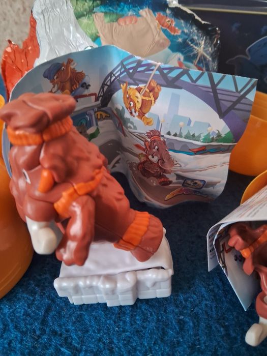 Кіндер максі мамонт  новорічна серія