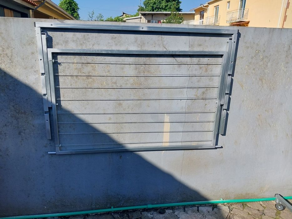 Estendais  dobráveis de parede apartir de 80€ várias  posições