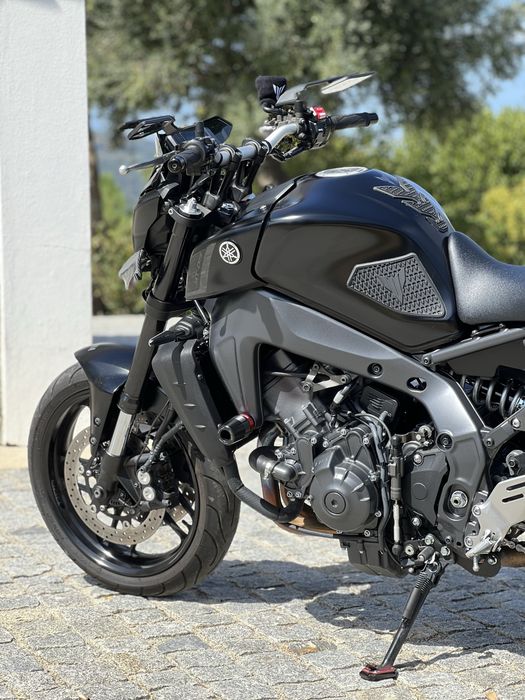 Yamaha MT-09 CP3 - AKRAPOVIC