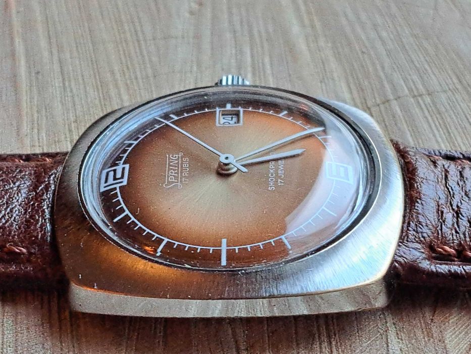 Relógio de pulso de homem, marca SPRING