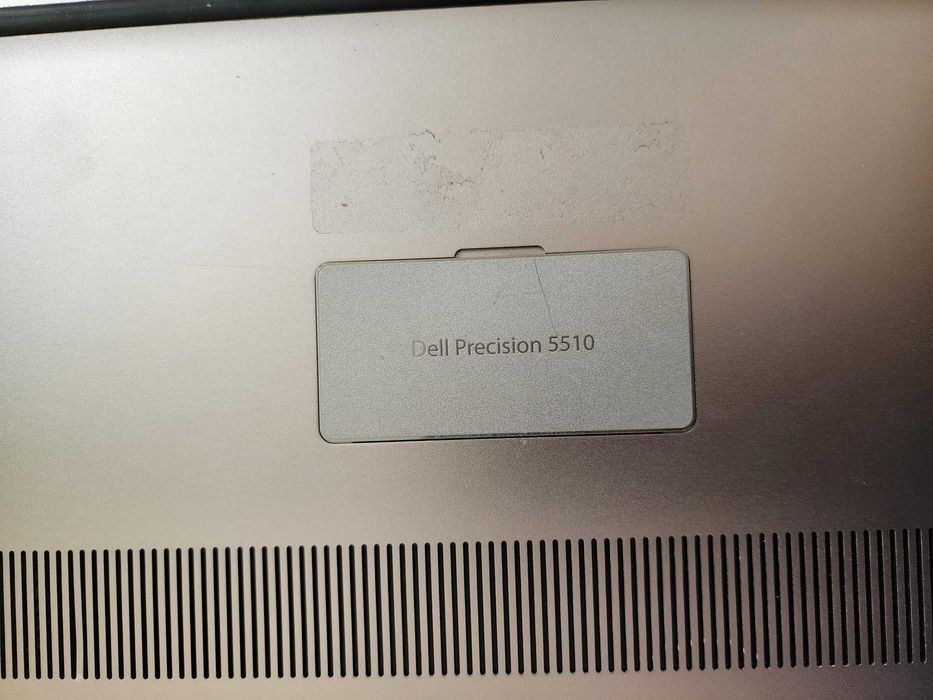 Dell Precision 5510 FHD i7-6820HQ 16GB/SSD 512 ГБ nVidia Quadro M1000M