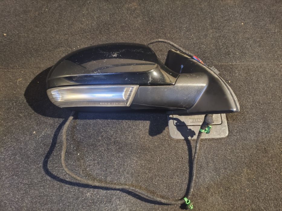 Lusterko zewnętrzne prawe VW Passat B6 L041 Europa 9 pin z doswietleni