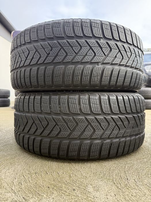 235/40/18 Pirelli Sottozero 3