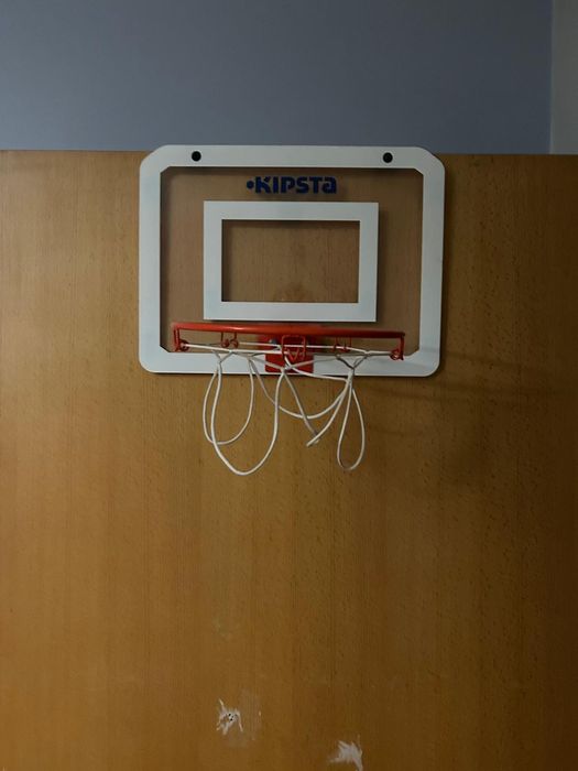 Tabela de basquetebol com bola
