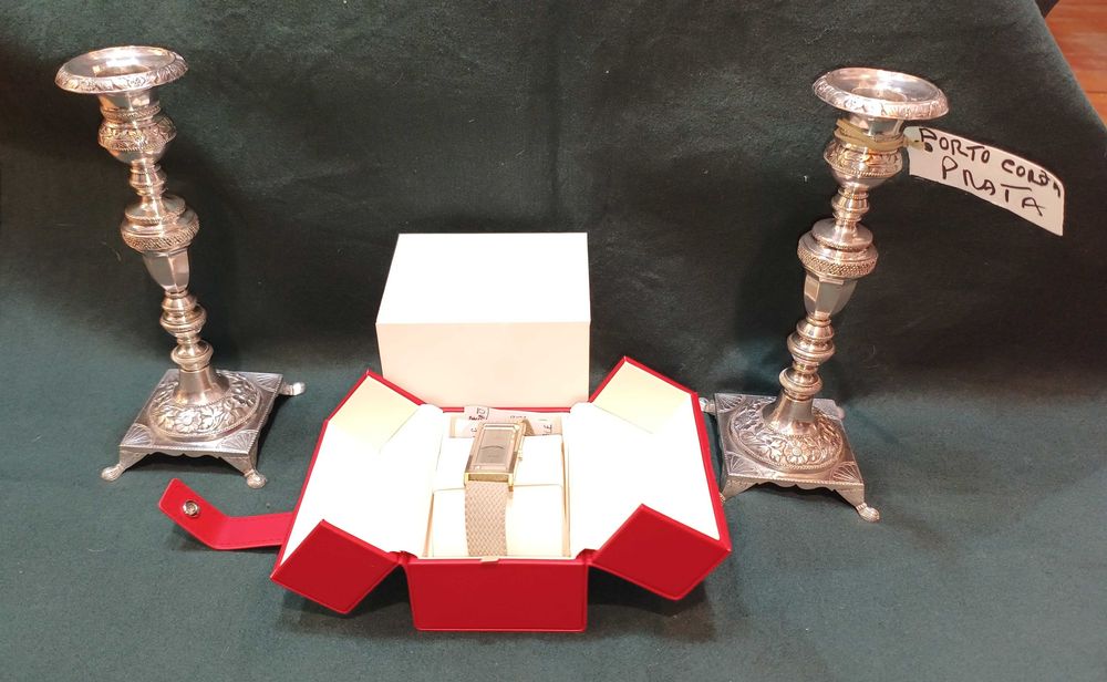 Par Castiçais Prata Relógio Omega De Ville