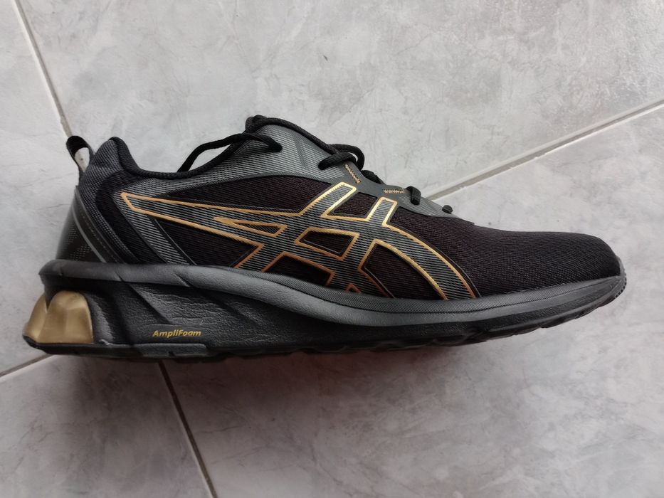 Sapatilhas Ascis como novas