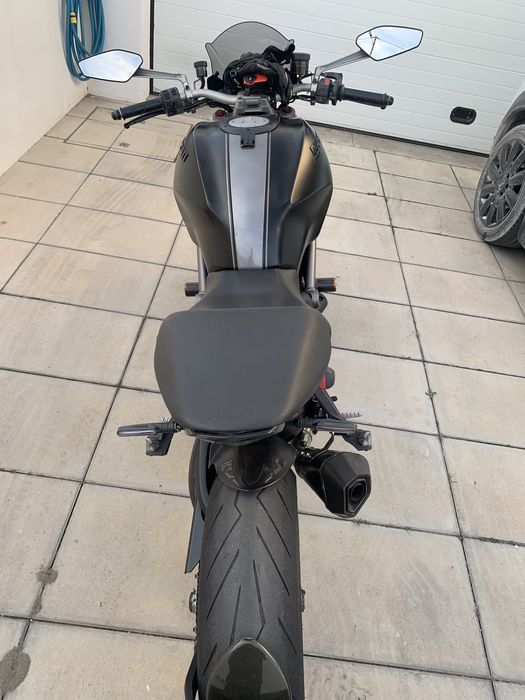 Ducati Monster 1100 EVO