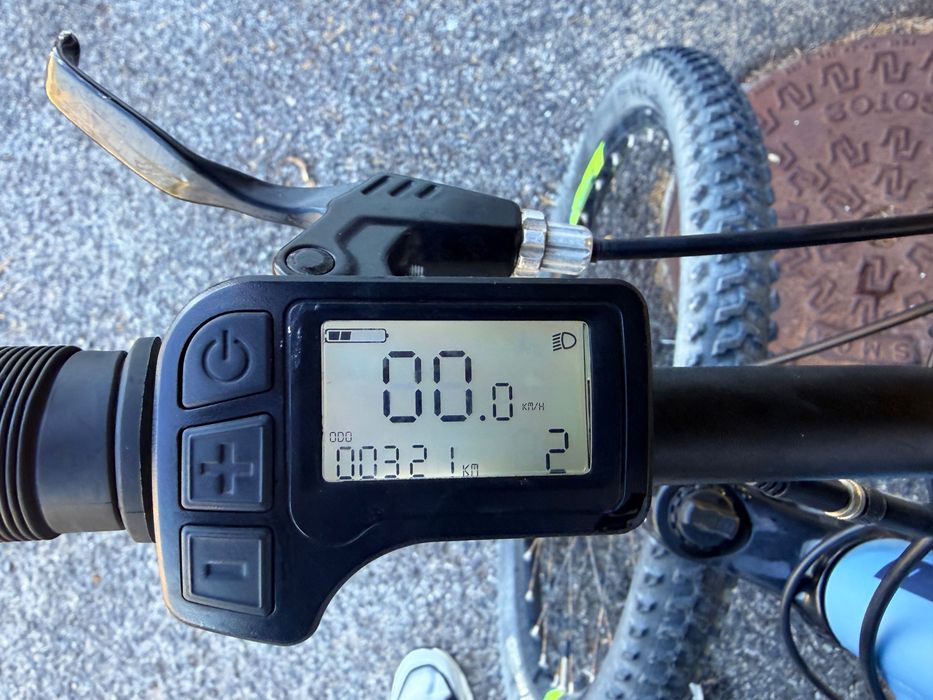 bicicleta eléctrica Rockrider E-ST 100 tamanho S - 321 kms apenas