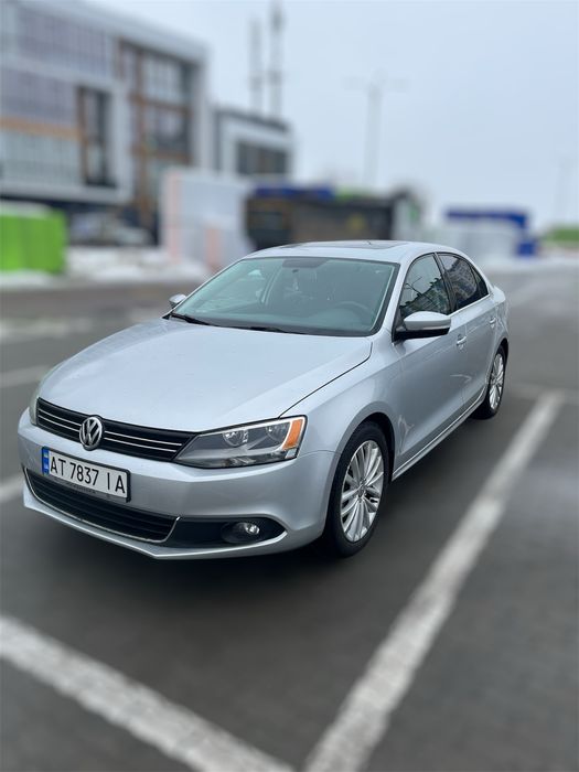 Автомобіль Volkswagen Jetta SEL