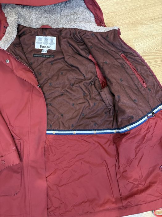 Barbour червона куртка M водонепроникна дихаюча