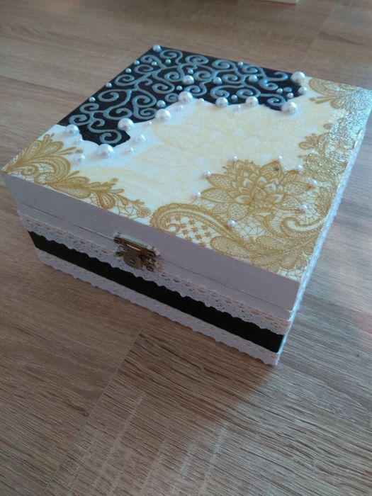 Rękodzieło szkatułka na biżuterię, zegarki, herbatę i inne drobiazgi