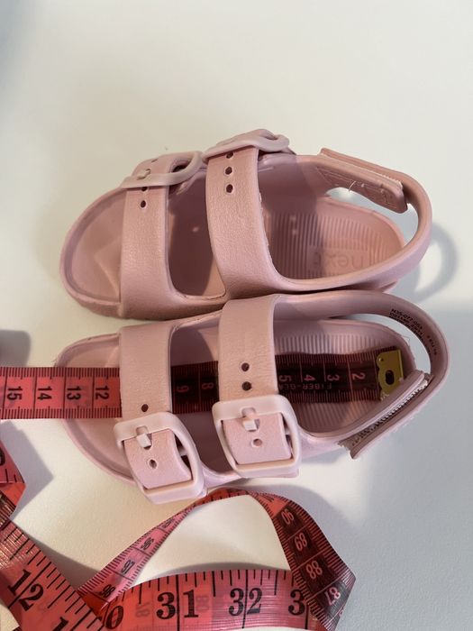 Взуття для дівчинки