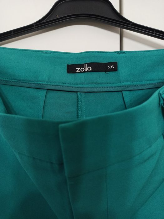 Spodnie zielone nowe