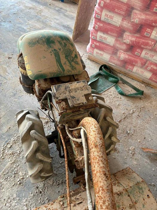 Tractor de mãos 10 cavalos