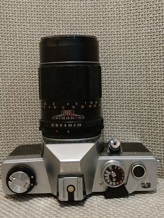 Praktica PLC3 + Tokina 135mm 2.8