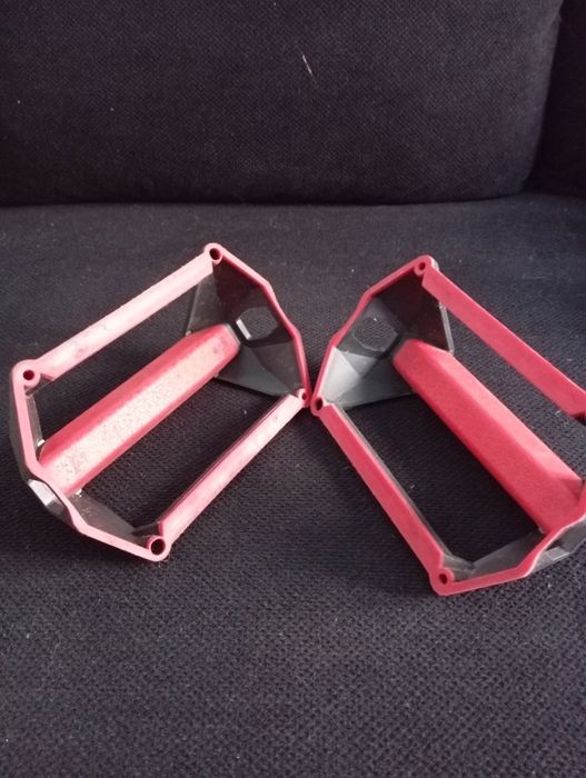 Rodinha abdominal e apoio para flexão