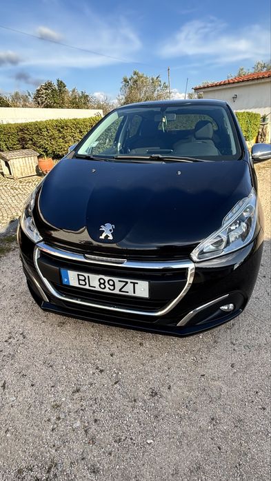 Peugeot 208 1.2