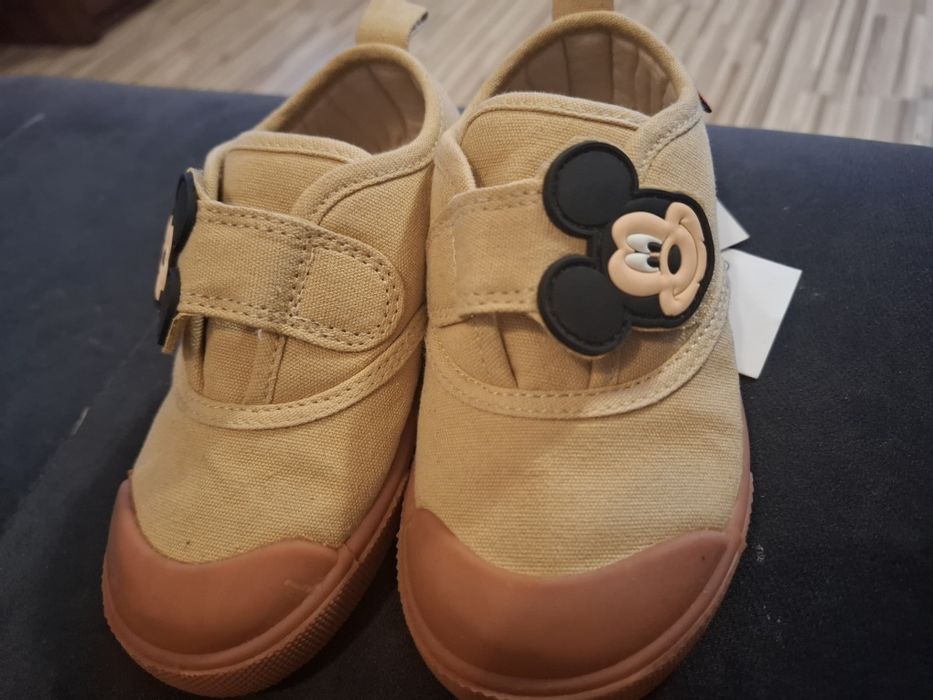 Nowe Kapcie Smyk Cool Club zdrowa stópka 25