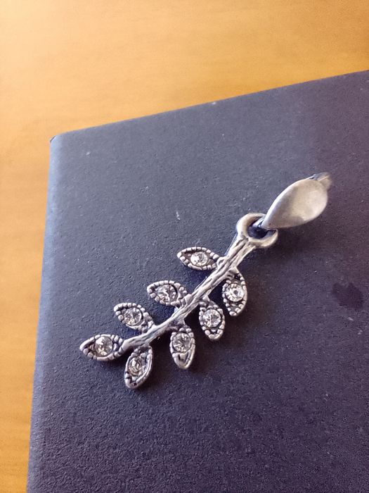 Stara srebrna zawieszka.