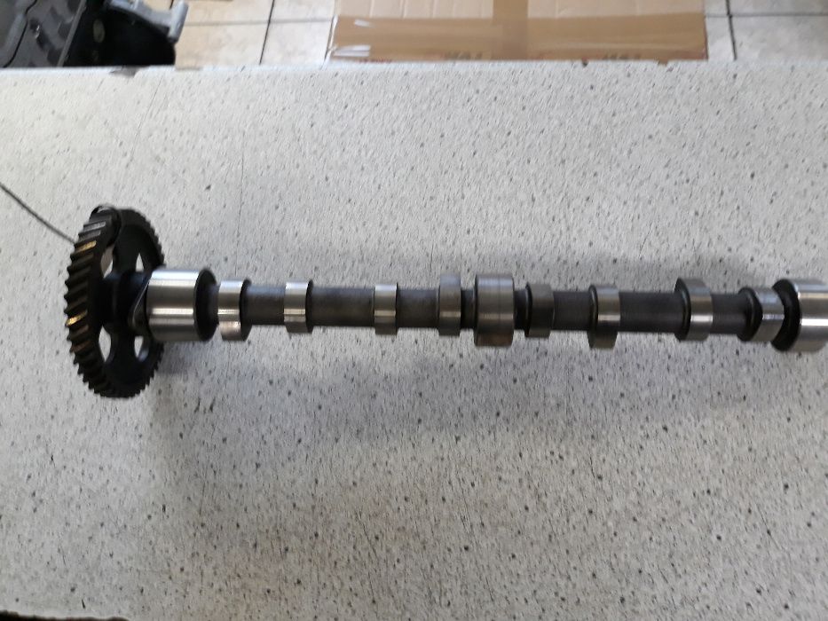 Wałek rozrządu - silnik Mitsubishi S4S