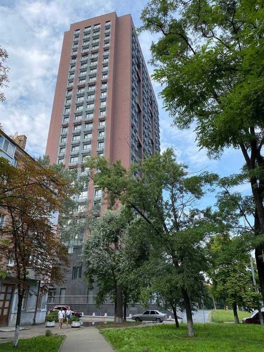 3-поверх, 2-кімнатна 70 кв.м, ЖК UNO Теліги 25, парк, метро біля центру