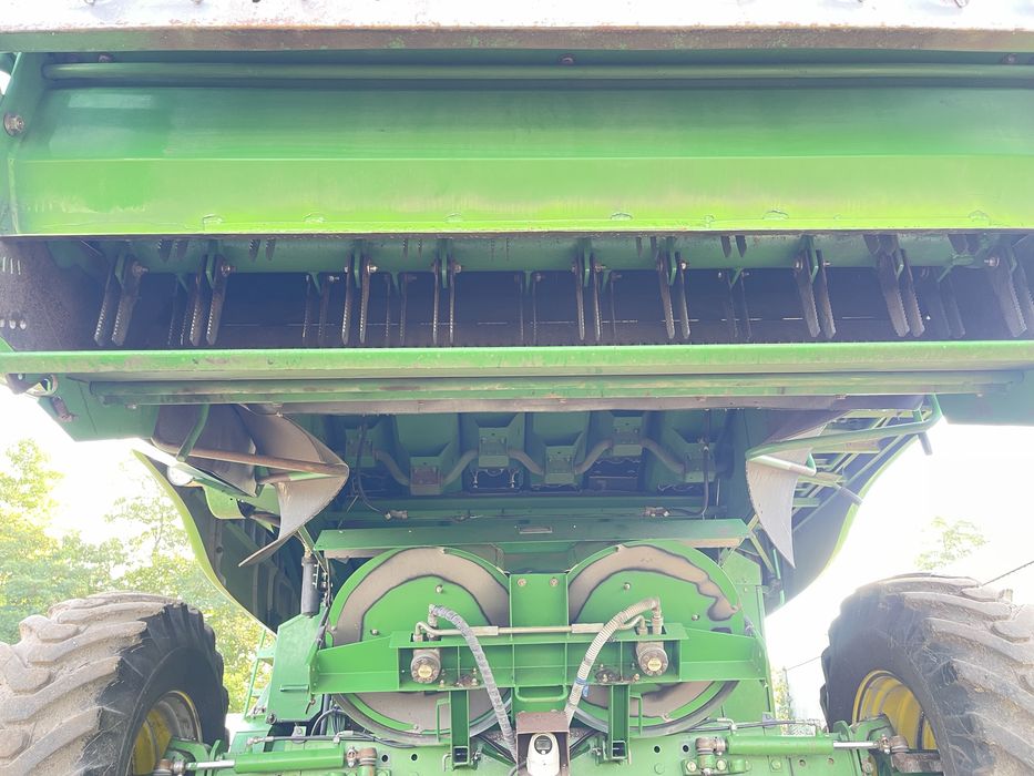 Комбайн John Deere T 660 + жатка 625R