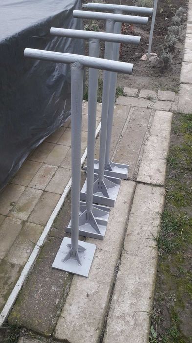 Ручна трамбовка для грунтів.