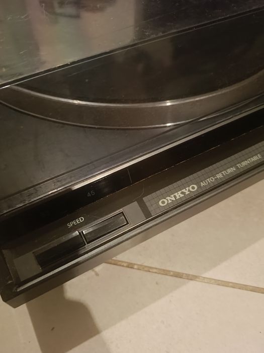 Gramofon płyt winylowych Onkyo CP 1007A