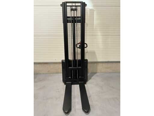 Empilhador / Porta Paletes / Stacker EP 1500kg  ,Elev. 3,60 MT  , Bat.Litio , Novo 2890€+IVA