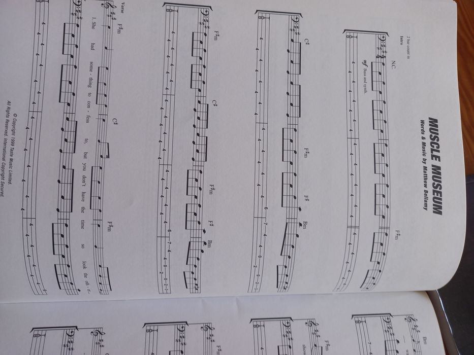 Partituras de baixo para Incubus e Muse