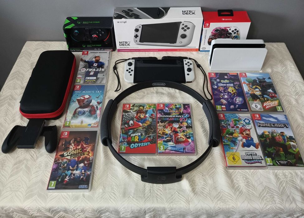 Switch OLED, zadbany, bogaty zestaw.