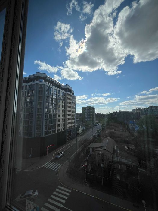 Квартира з видом на парк Правика