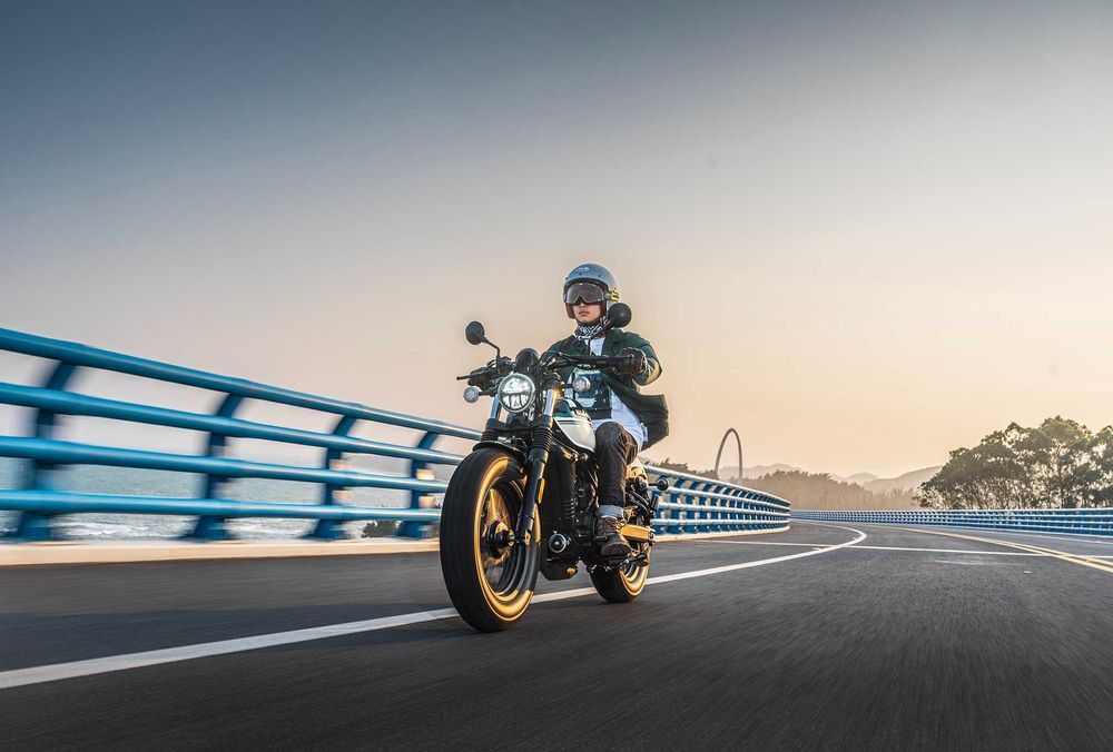 Мотоцикл CFMOTO 250CL-C