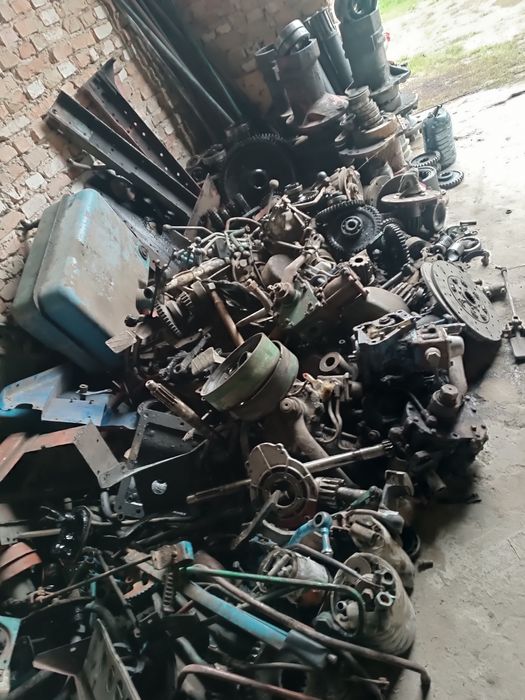 Продам запчастини ЮМЗ б/у...