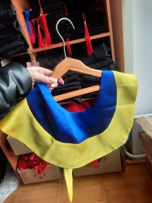 Оренда мантій, прокат мантій бакалавра/магістра