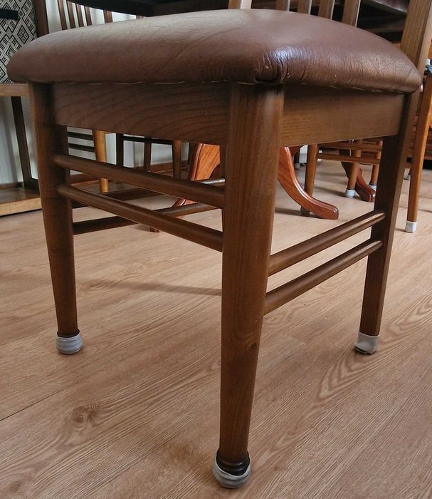 Mesa de Jantar Extensível em Madeira + 6 Cadeiras (conjunto completo)