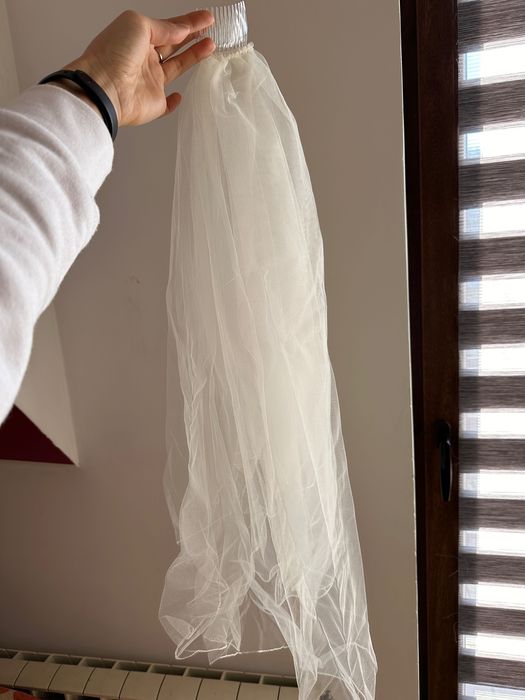 Śliczna suknia ślubna princessa  i welon