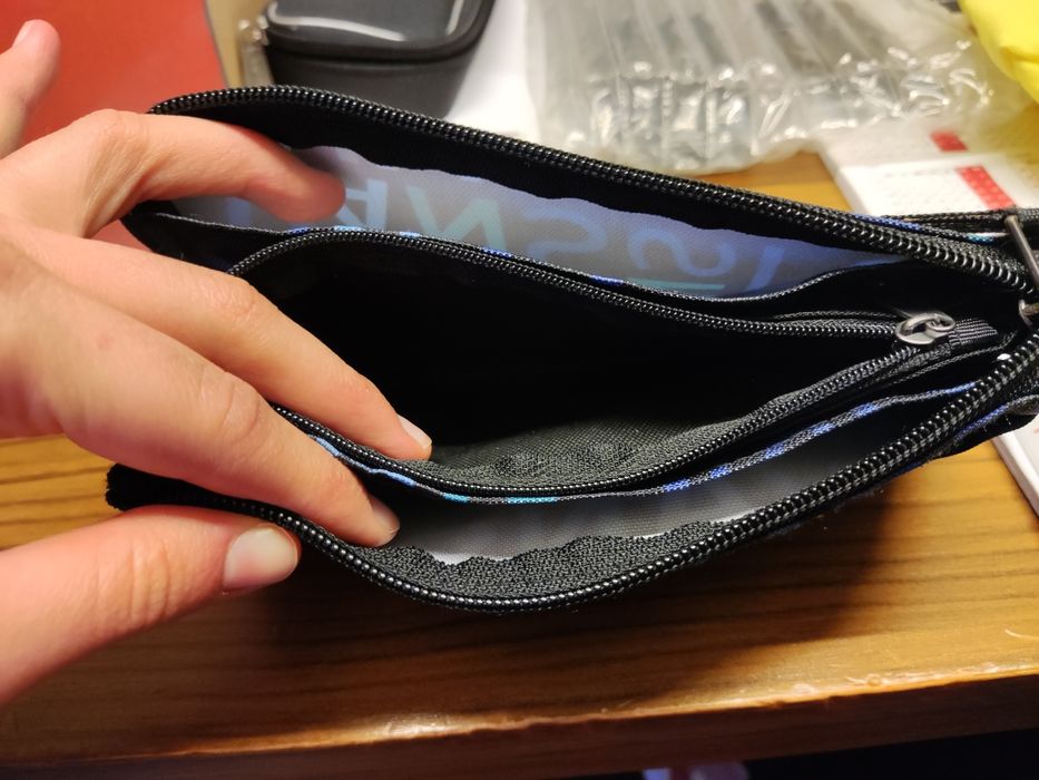 Estojo Vans azul, preto e verde