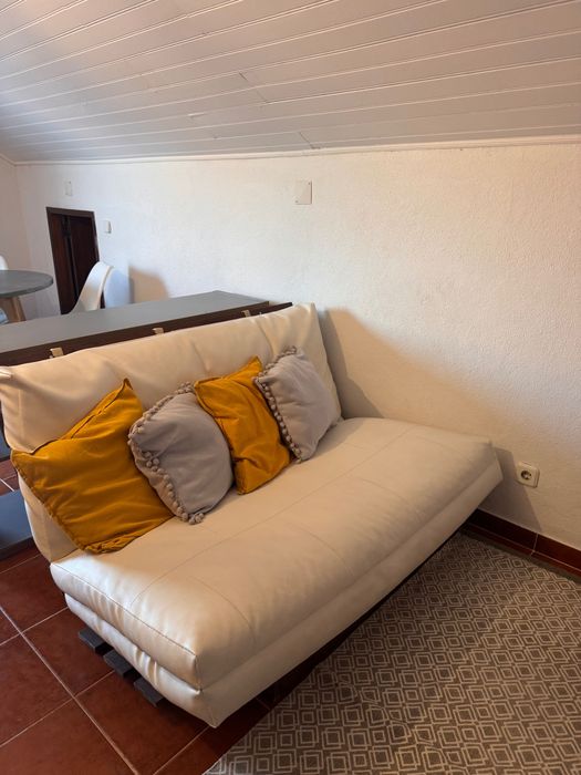 Sofá cama (grande) estilo nórdico - em pele