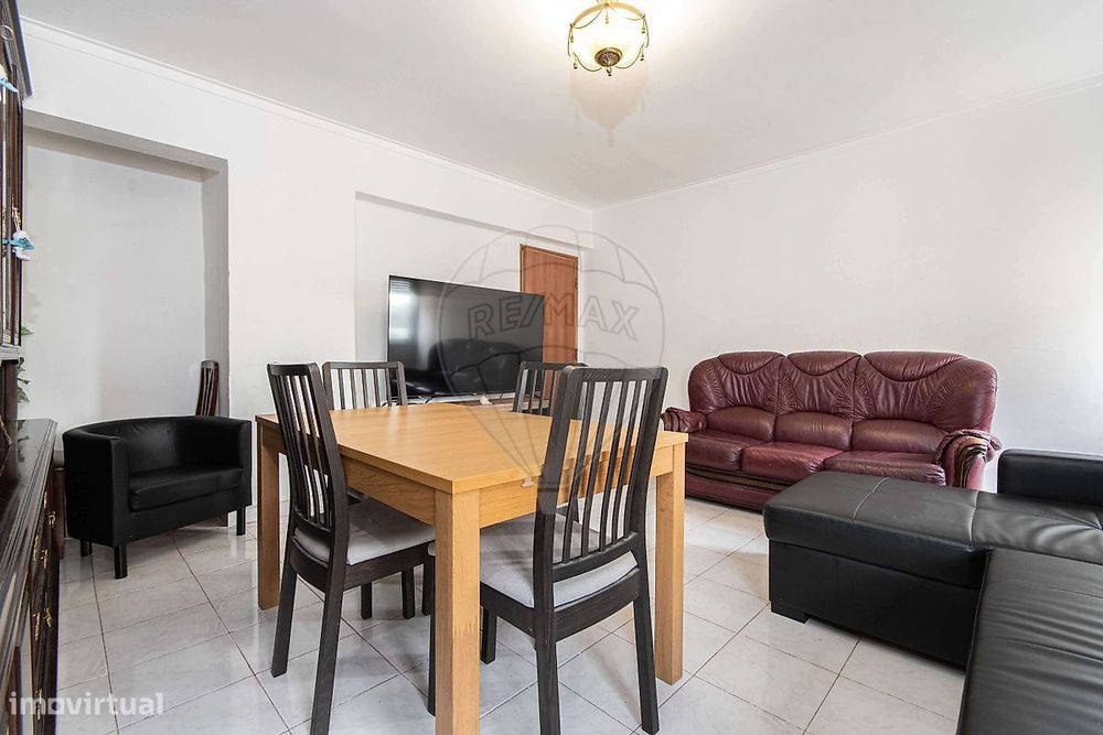 Apartamento T3 para venda — Carregado E Cadafais, Lisboa