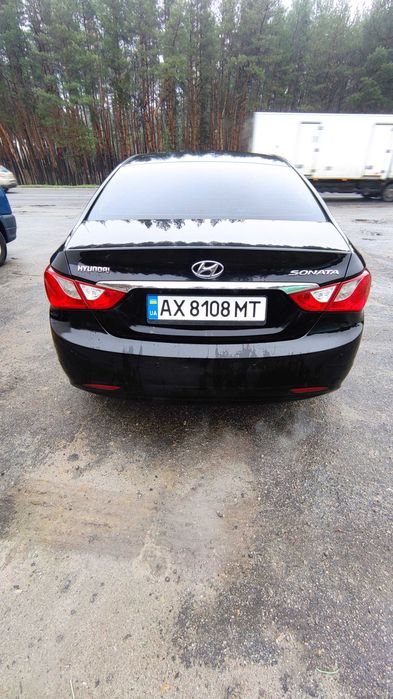 Продам Hyundai sonata YF 2.0 мех Г/Б