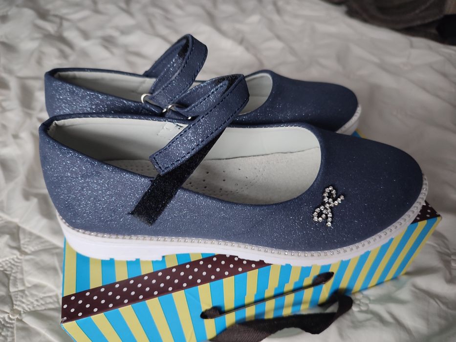 Туфлі на дівчину