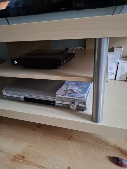 Stolik pod telewizor