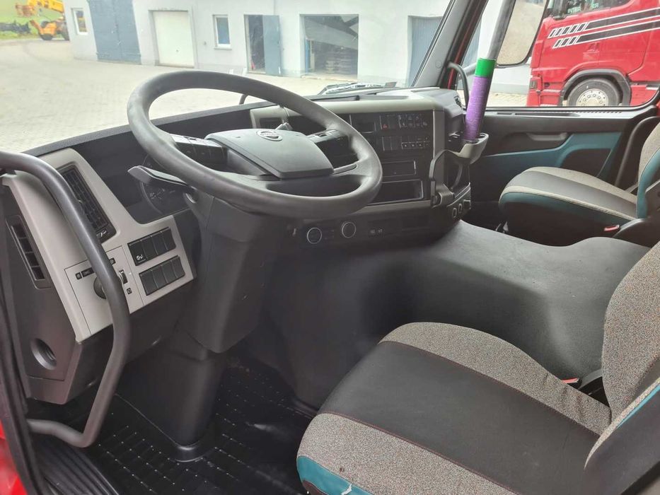 Kabina kompletna VOLVO FM 4 EURO 6 globetrotter