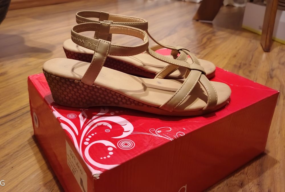 Sandałki marki Jo&Joe