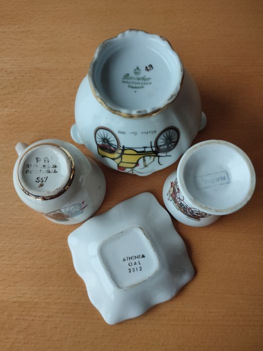Conjunto de peças em cerâmica.