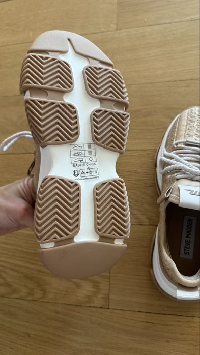 Нові Steve madden, 23 см устілка