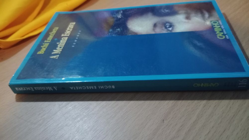 Livro romance antigo